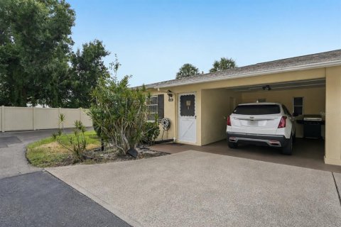 Condominio en Bradenton, Florida, 2 dormitorios № 2109822
