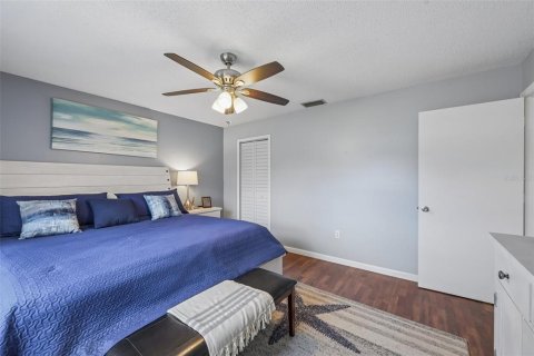 Condo in Bradenton, Florida, 2 bedrooms № 2109822 - photo 19