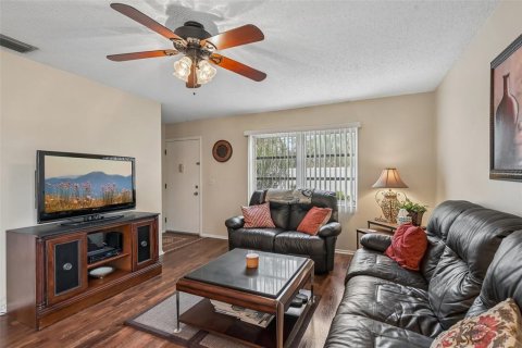 Condo in Bradenton, Florida, 2 bedrooms № 2109822 - photo 4