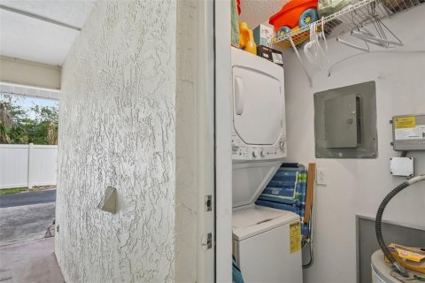 Condo in Bradenton, Florida, 2 bedrooms № 2109822 - photo 22