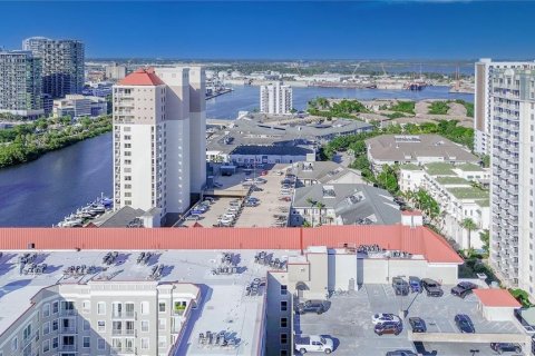 Condo in Tampa, Florida, 3 bedrooms  № 1733255 - photo 8