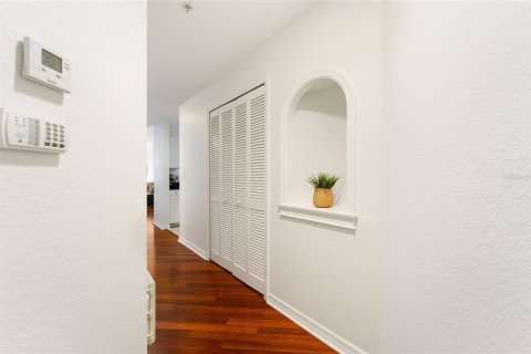 Condo in Tampa, Florida, 3 bedrooms  № 1733255 - photo 22