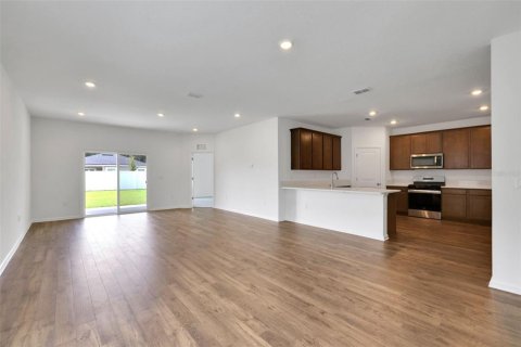 Villa ou maison à vendre à Green Cove Springs, Floride: 4 chambres, 215.25 m2 № 2400164 - photo 3
