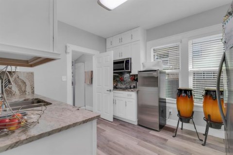 Villa ou maison à vendre à Kissimmee, Floride: 3 chambres, 95.41 m2 № 2127908 - photo 22