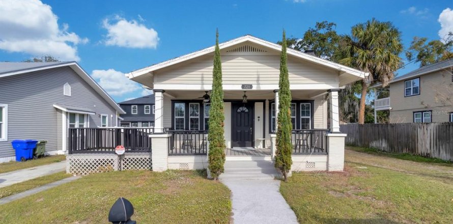 Villa ou maison à Kissimmee, Floride 3 chambres, 95.41 m2 № 2127908