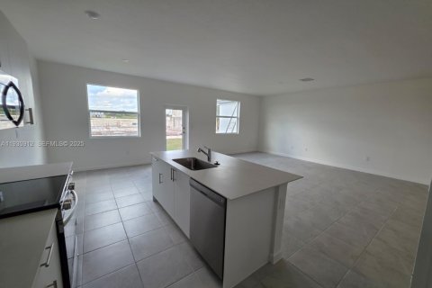 Villa ou maison à louer à Homestead, Floride: 4 chambres № 1989712 - photo 3