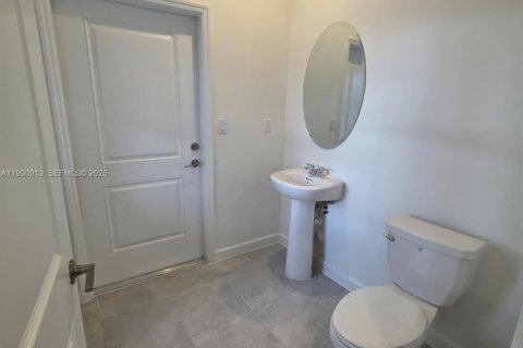 Villa ou maison à louer à Homestead, Floride: 4 chambres № 1989712 - photo 30