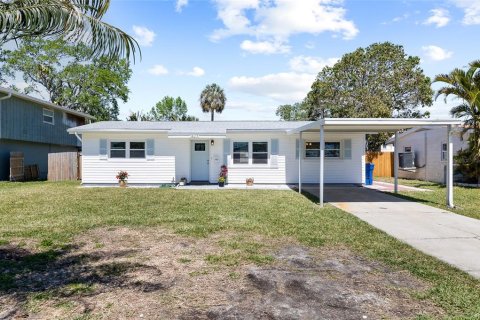 Casa en venta en Saint Petersburg, Florida, 3 dormitorios, 120.4 m2 № 1581824 - foto 2