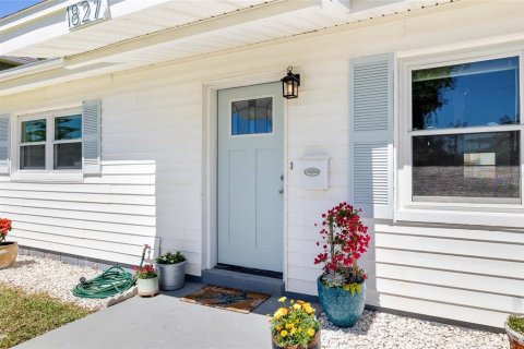 Casa en venta en Saint Petersburg, Florida, 3 dormitorios, 120.4 m2 № 1581824 - foto 4