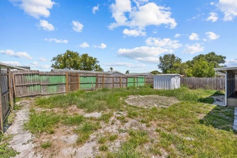 House in Port Richey, Florida 3 bedrooms, 115.57 sq.m. № 1755224 - photo 30