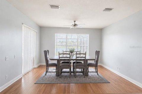 House in Parrish, Florida 4 bedrooms, 238.02 sq.m. № 2321288 - photo 6