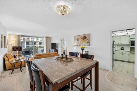 Copropriété à vendre à Lauderdale-by-the-Sea, Floride: 2 chambres, 107.02 m2 № 2435466 - photo 15