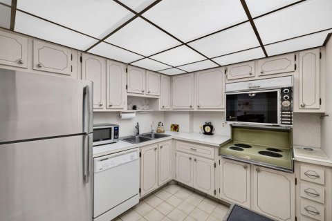 Copropriété à vendre à Lauderdale-by-the-Sea, Floride: 2 chambres, 107.02 m2 № 2435466 - photo 17