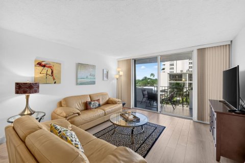 Copropriété à vendre à Lauderdale-by-the-Sea, Floride: 2 chambres, 107.02 m2 № 2435466 - photo 19