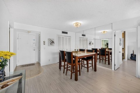Copropriété à vendre à Lauderdale-by-the-Sea, Floride: 2 chambres, 107.02 m2 № 2435466 - photo 28