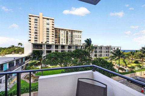 Condominio en venta en Lauderdale-by-the-Sea, Florida, 2 dormitorios, 107.02 m2 № 2435466 - foto 30