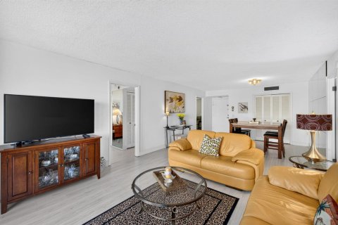 Copropriété à vendre à Lauderdale-by-the-Sea, Floride: 2 chambres, 107.02 m2 № 2435466 - photo 20
