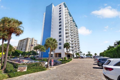 Copropriété à vendre à Lauderdale-by-the-Sea, Floride: 2 chambres, 107.02 m2 № 2435466 - photo 3