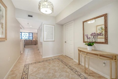 Condo in Longboat Key, Florida, 3 bedrooms  № 2093127 - photo 6