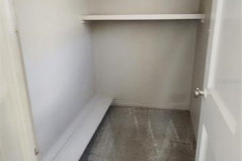 House in Saint Petersburg, Florida 1 bedroom, 49.05 sq.m. № 1903289 - photo 4