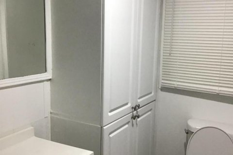 Immobilier commercial à vendre à West Palm Beach, Floride: 116.13 m2 № 2250392 - photo 10