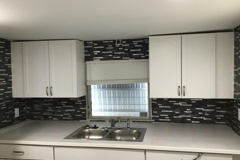 Immobilier commercial à vendre à West Palm Beach, Floride: 116.13 m2 № 2250392 - photo 4