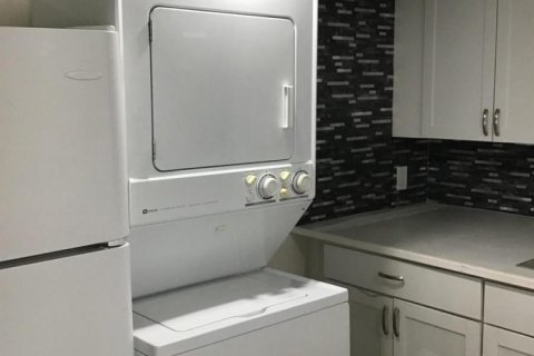Immobilier commercial à vendre à West Palm Beach, Floride: 116.13 m2 № 2250392 - photo 6