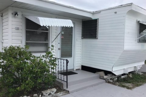 Immobilier commercial à vendre à West Palm Beach, Floride: 116.13 m2 № 2250392 - photo 14