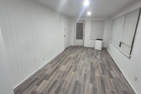 Immobilier commercial à vendre à West Palm Beach, Floride: 116.13 m2 № 2250392 - photo 15