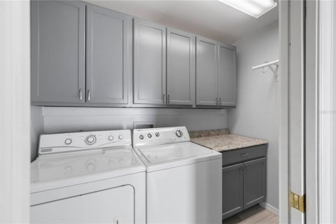 Casa en venta en Fort Myers, Florida, 4 dormitorios, 267.09 m2 № 2425785 - foto 19