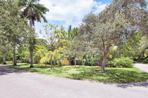 House in Biscayne Park, Florida 3 bedrooms, 130.34 sq.m. № 1872738 - photo 29