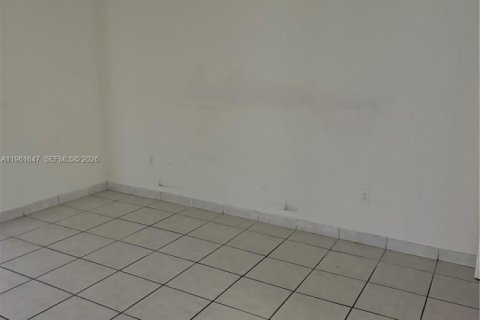 Снять в аренду кондоминиум в Майами, Флорида 2 спальни, 74.14м2, № 2024488 - фото 6