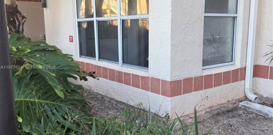 Condo à Margate, Floride, 1 chambre  № 2046245