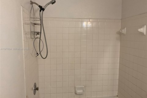 Copropriété à louer à Margate, Floride: 1 chambre, 66.15 m2 № 2046245 - photo 22