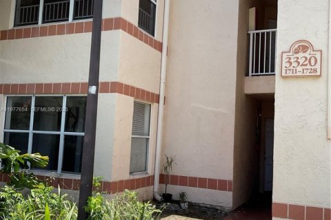 Copropriété à louer à Margate, Floride: 1 chambre, 66.15 m2 № 2046245 - photo 5