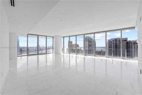 Condominio en venta en Miami, Florida, 5 dormitorios, 371.05 m2 № 2012875 - foto 5