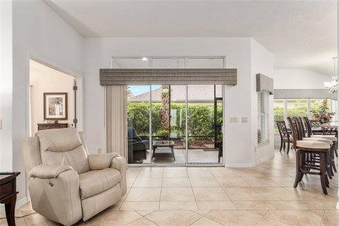 House in The Villages, Florida 3 bedrooms, 194.72 sq.m. № 2389014 - photo 17