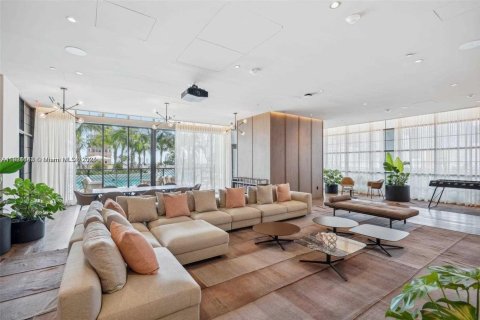 Condominio en alquiler en Miami, Florida, 1 dormitorio, 44.41 m2 № 2053130 - foto 16