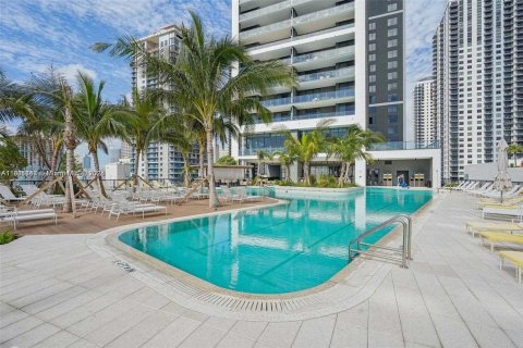 Condominio en alquiler en Miami, Florida, 1 dormitorio, 44.41 m2 № 2053130 - foto 30