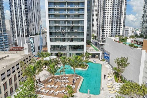 Condominio en alquiler en Miami, Florida, 1 dormitorio, 44.41 m2 № 2053130 - foto 27