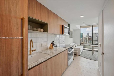 Condominio en alquiler en Miami, Florida, 1 dormitorio, 44.41 m2 № 2053130 - foto 5