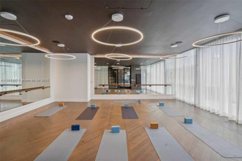 Condominio en alquiler en Miami, Florida, 1 dormitorio, 44.41 m2 № 2053130 - foto 23