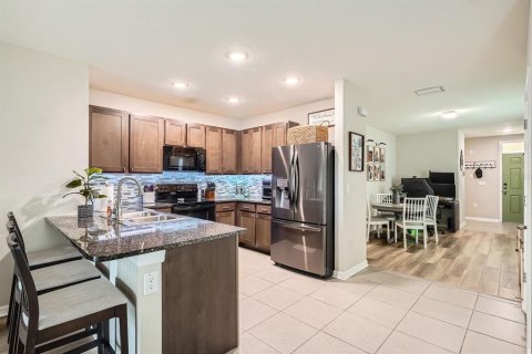 House in Wesley Chapel, Florida 3 bedrooms, 140.84 sq.m. № 1810098 - photo 7
