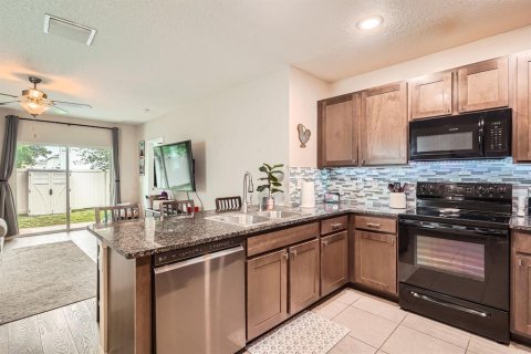 House in Wesley Chapel, Florida 3 bedrooms, 140.84 sq.m. № 1810098 - photo 8