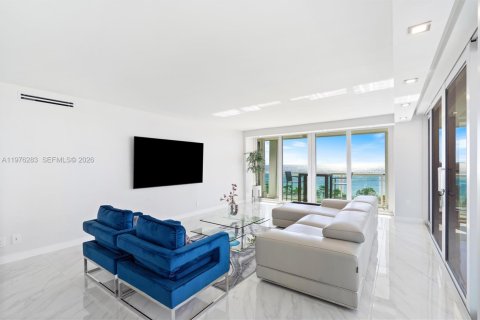 Condo in Fort Lauderdale, Florida, 2 bedrooms  № 2040481 - photo 6