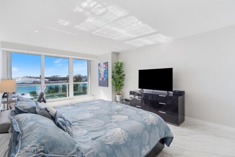 Condo in Fort Lauderdale, Florida, 2 bedrooms  № 2040481 - photo 21