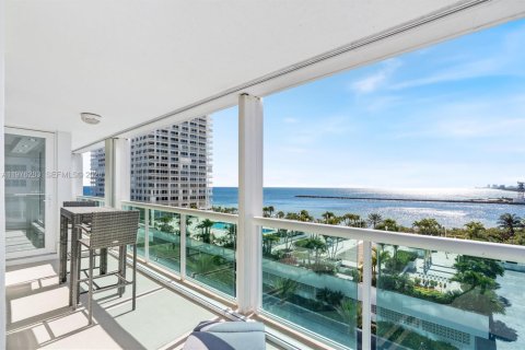 Condo in Fort Lauderdale, Florida, 2 bedrooms  № 2040481 - photo 16