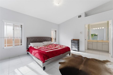 Купить виллу или дом в Майами-Лейкс, Флорида 3 спальни, 174.47м2, № 2062887 - фото 20