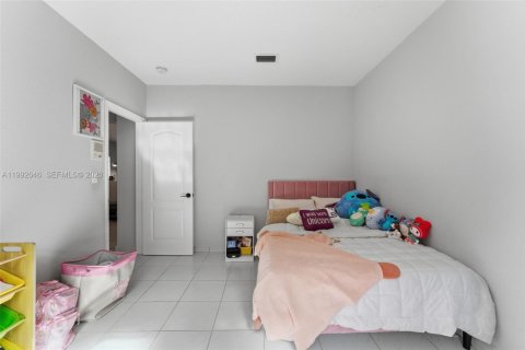 Купить виллу или дом в Майами-Лейкс, Флорида 3 спальни, 174.47м2, № 2062887 - фото 12