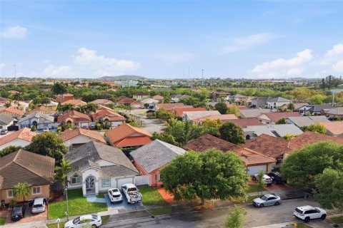 Купить виллу или дом в Майами-Лейкс, Флорида 3 спальни, 174.47м2, № 2062887 - фото 28